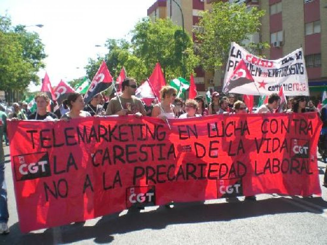 Sevilla : 3.000 personas se manifiestan contra la precarización de la existencia