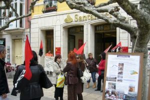 Acción de CGT Burgos : «Banqueros : que la crisis la pague quien la provoca»