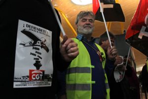 20 de junio concentracion de trabajadores de Iberia en la Junta de accionistas de IAG