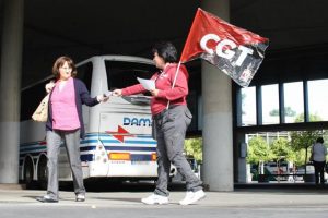 Solidaridad con lxs despedidxs en autocares Damas