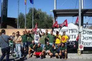 Los bomberos del INFOCA aplazan la huelga de hambre