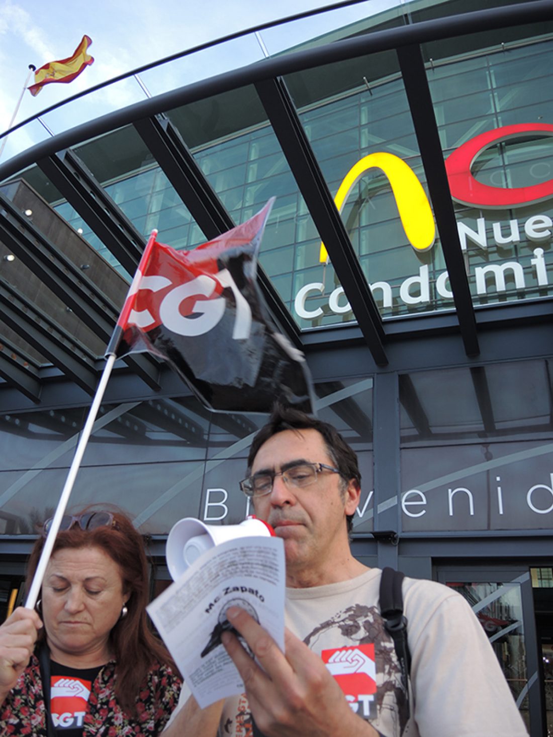 CGT Murcia gana el juicio a McDonalds por despido discriminatorio a una compañera