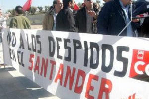 El Banco Santander despide a 157 trabajadores de su servicio de Activación de Tarjetas