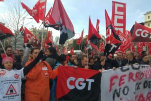 La plantilla de Ferrovial se manifiesta contra la explotación y la precariedad en su tercer día de huelga