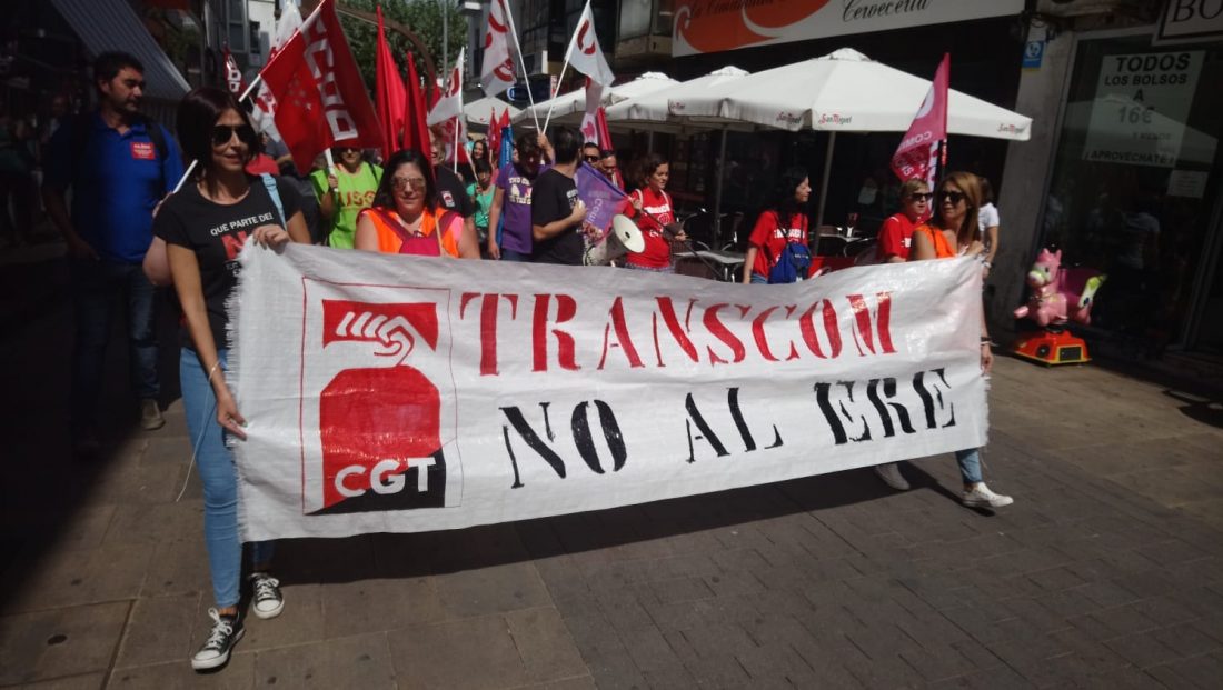 CGT lucha a brazo partido contra 200 despidos en TRANSCOM