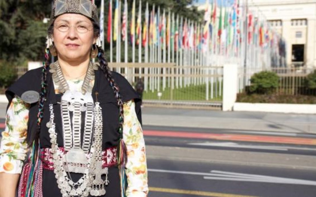 Contra la expulsión de Flor Calfunao Paillalef, embajadora de la Nación Mapuche ante la Comisión de Derechos Humanos de la ONU