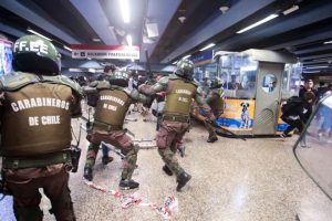 Chile ¡Del boleto de metro a la revuelta popular!