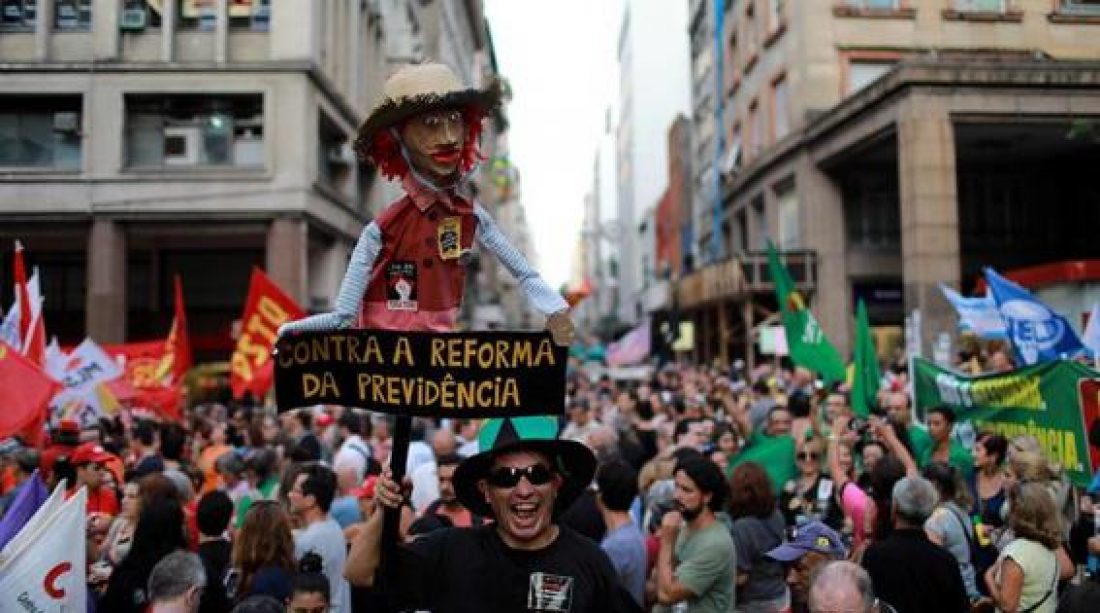 Contra la Reforma de las Pensiones en Brasil