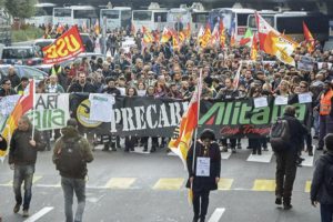 Moción de solidaridad con los trabajadores Alitalia, Air Italy y el sector de la aviación italiana