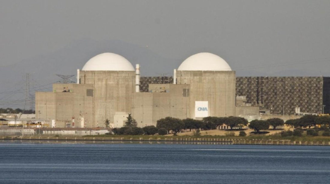 CGT exige al Gobierno el cierre de la central nuclear de Almaraz cuando están a punto de cumplirse los 40 años de vida útil de sus reactores