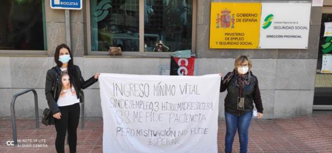 La Dirección Provincial de la Seguridad Social resuelve favorablemente el Ingreso Mínimo Vital de Cintia tras dos días de protestas en Málaga
