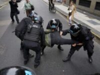CGT muestra su preocupación ante la represión ejercida por el Estado argentino durante las manifestaciones contra la ‘Ley de Bases’.