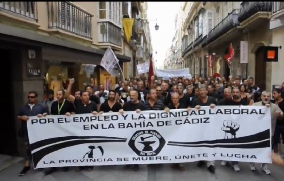 Más de 5.000 personas se manifiestan en Cádiz por el empleo y la dignidad laboral en la Bahía